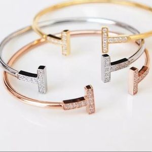 🌺🌺FOUR LEFT Bangles In Rose Gold or Silver🌺🌺